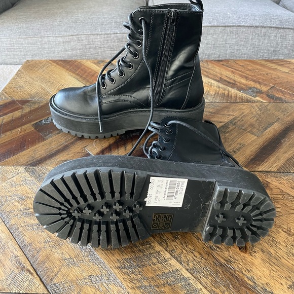 Topshop Shoes Topshop Brazen Platform Combat Boots 45 Poshmark
